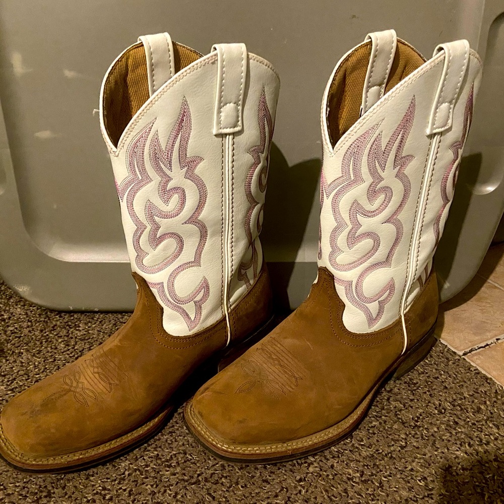 Laredo 5621 Cowgirl boots. Like new